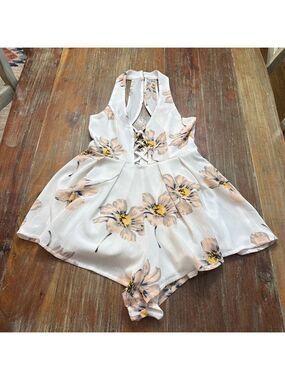 Henrigirl White Floral Romper Small Halter Lace Up Mini Shorts